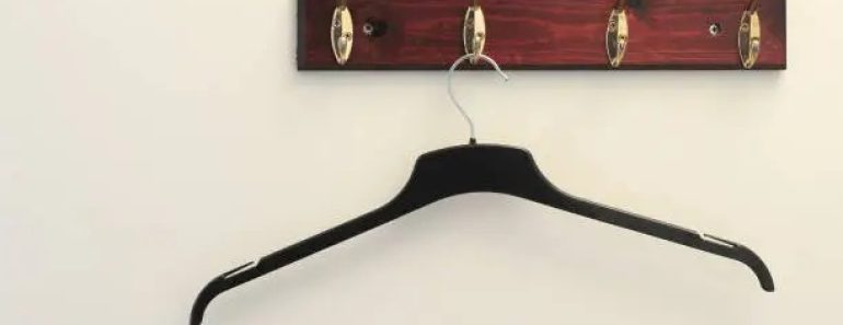 Comment fixer une patère ?