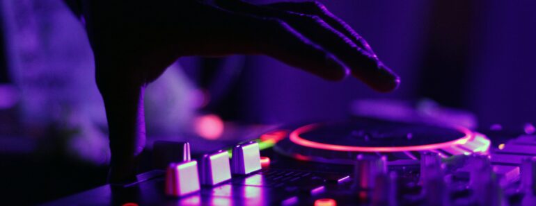 La musique et ses effets sur le cerveau humain : Une exploration globale